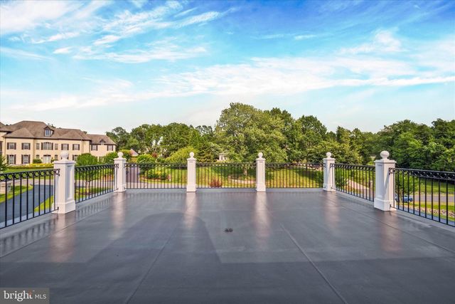 9107 DARA LN, Great Falls, VA 22066