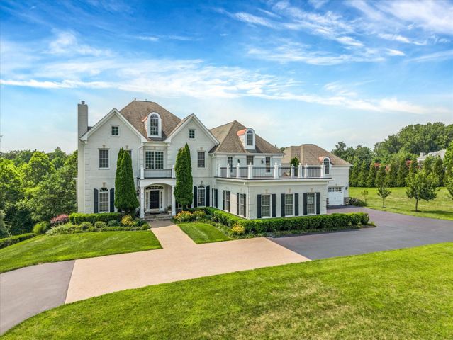 9107 DARA LN, Great Falls, VA 22066