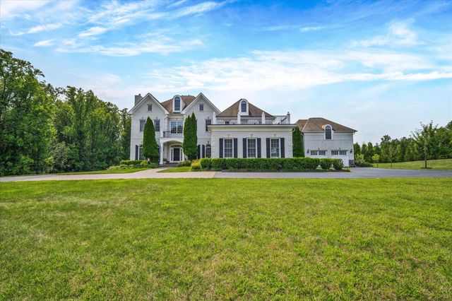 9107 DARA LN, Great Falls, VA 22066