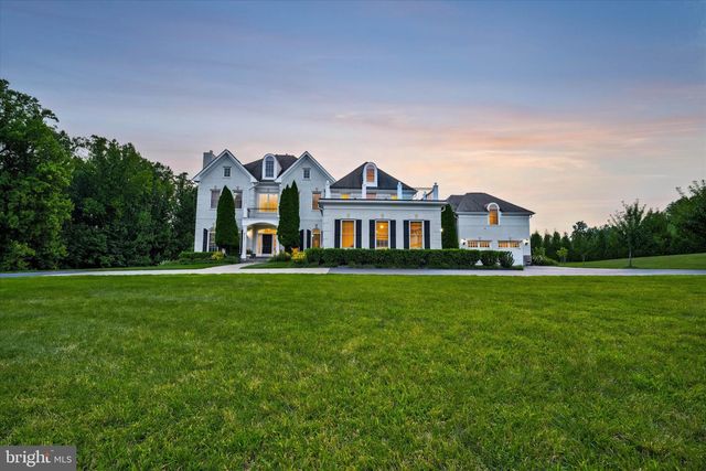 9107 DARA LN, Great Falls, VA 22066