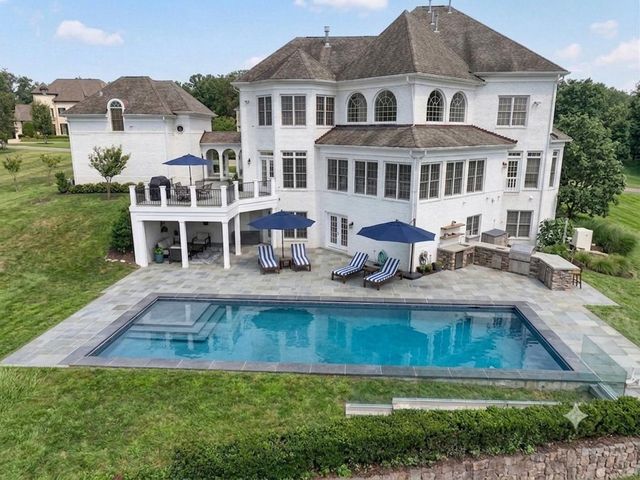 9107 DARA LN, Great Falls, VA 22066