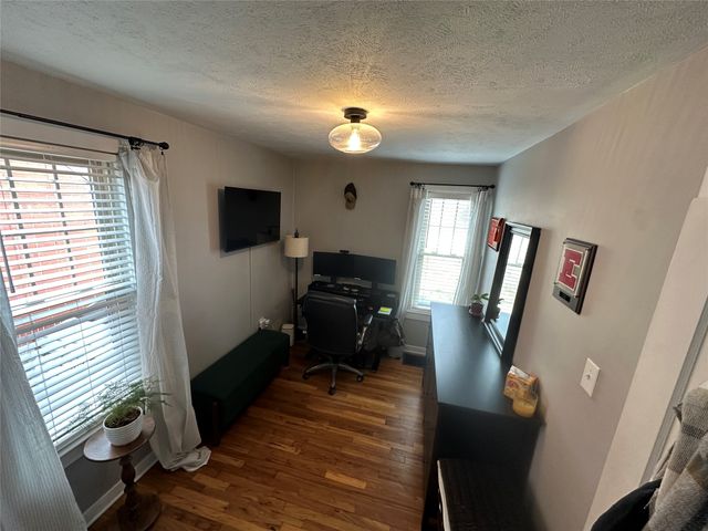 715 JAPAN Street, Erie, PA 16502