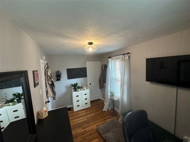 715 JAPAN Street, Erie, PA 16502