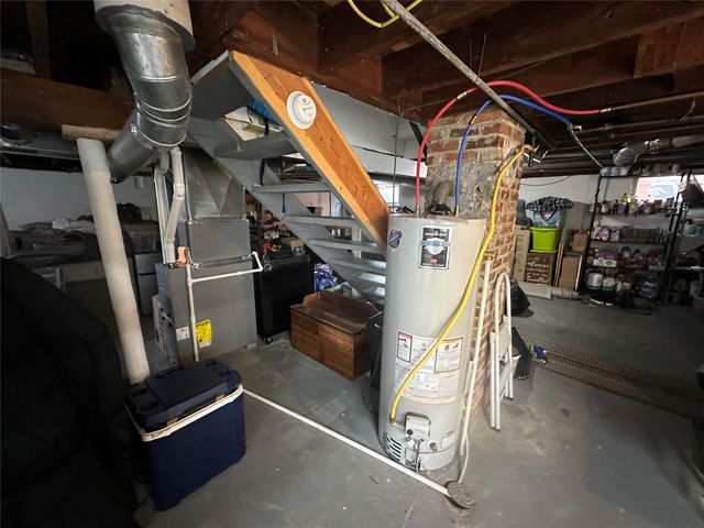 715 JAPAN Street, Erie, PA 16502