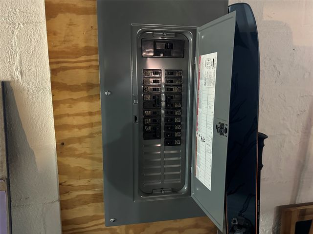 715 JAPAN Street, Erie, PA 16502