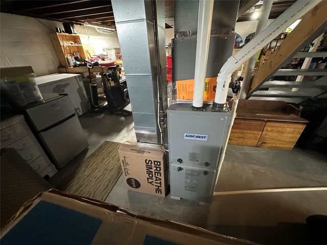 715 JAPAN Street, Erie, PA 16502