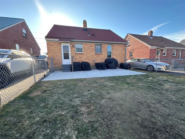 715 JAPAN Street, Erie, PA 16502