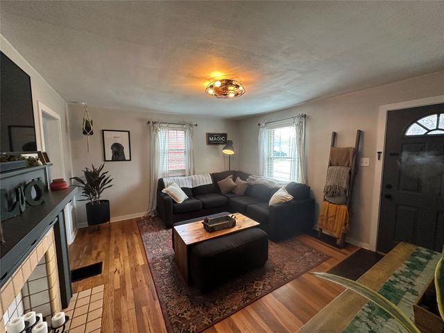 715 JAPAN Street, Erie, PA 16502