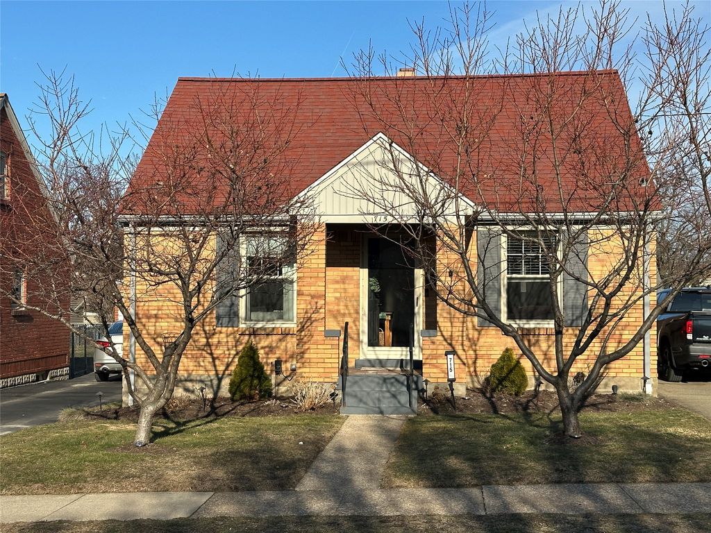 715 JAPAN Street, Erie, PA 16502