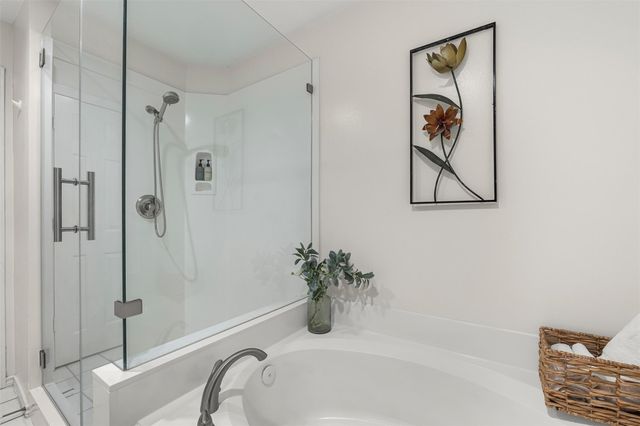 141 April Cove, Montgomery, TX 77356