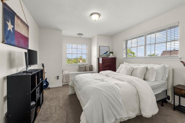 141 April Cove, Montgomery, TX 77356