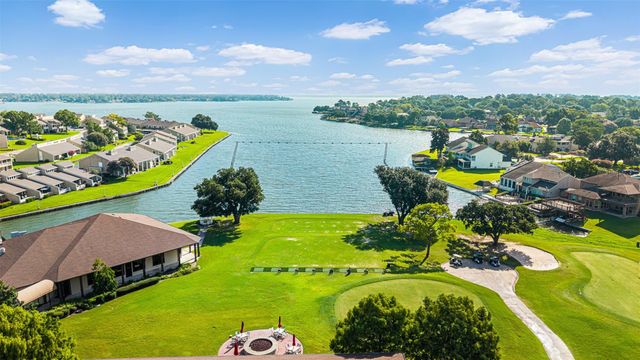 141 April Cove, Montgomery, TX 77356