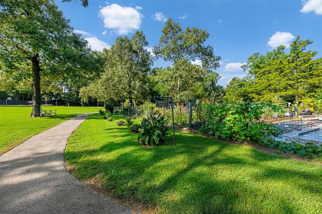 141 April Cove, Montgomery, TX 77356