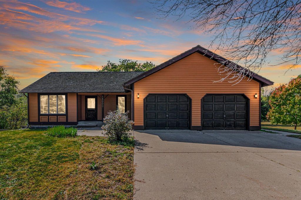 16000 Dakota Street NW, Andover, MN 55304