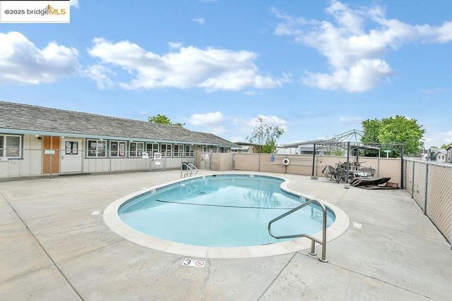 3660 Walnut Blvd, Brentwood, CA 94513