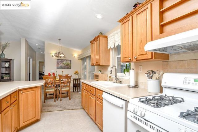 3660 Walnut Blvd, Brentwood, CA 94513