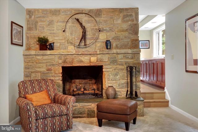 332 BLACKLATCH LN, Camp Hill, PA 17011