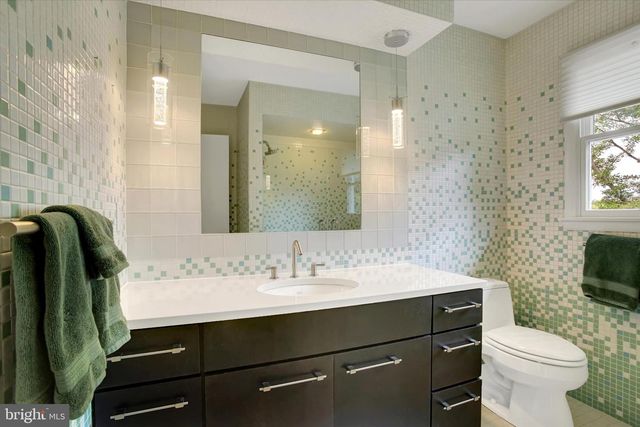 332 BLACKLATCH LN, Camp Hill, PA 17011
