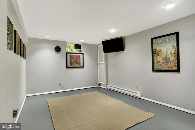 332 BLACKLATCH LN, Camp Hill, PA 17011