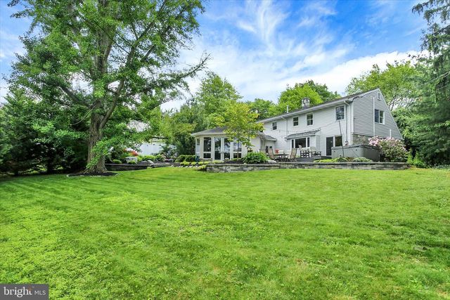 332 BLACKLATCH LN, Camp Hill, PA 17011