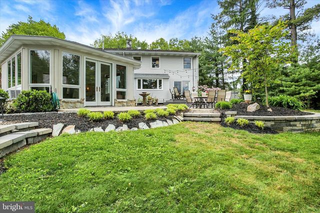 332 BLACKLATCH LN, Camp Hill, PA 17011