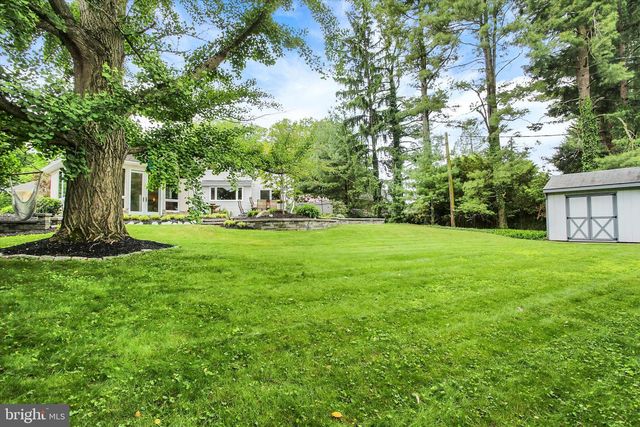 332 BLACKLATCH LN, Camp Hill, PA 17011