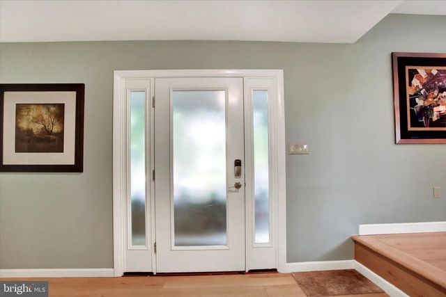 332 BLACKLATCH LN, Camp Hill, PA 17011