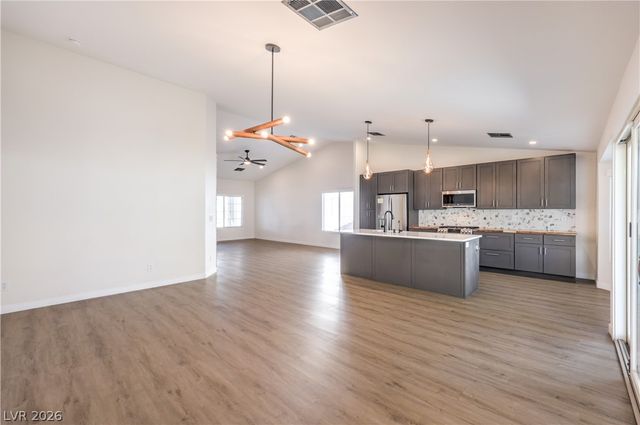 7504 Powder River Court, Las Vegas, NV 89131
