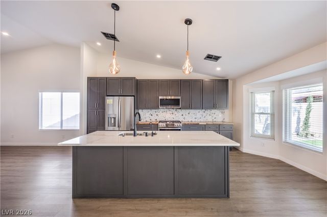 7504 Powder River Court, Las Vegas, NV 89131