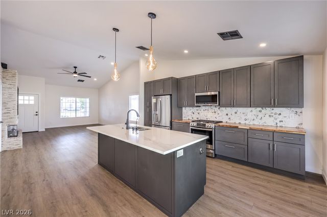 7504 Powder River Court, Las Vegas, NV 89131