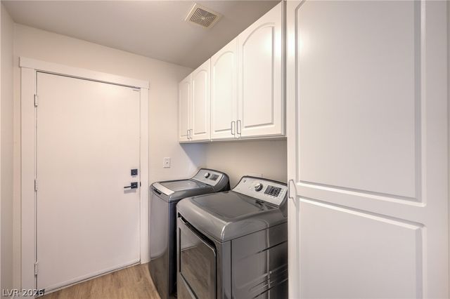 7504 Powder River Court, Las Vegas, NV 89131