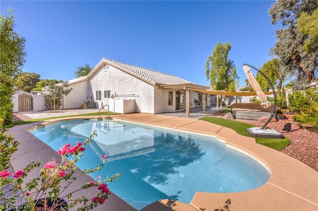 7504 Powder River Court, Las Vegas, NV 89131