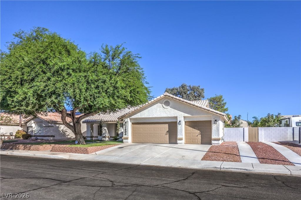 7504 Powder River Court, Las Vegas, NV 89131 — photo 5