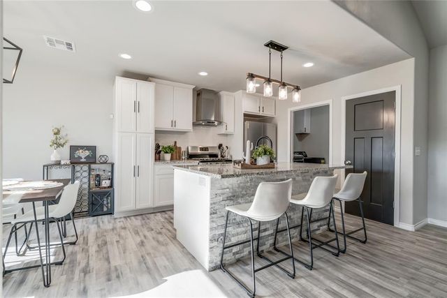 1702 E Rogers Street, El Reno, OK 73036