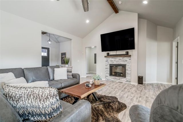 1702 E Rogers Street, El Reno, OK 73036