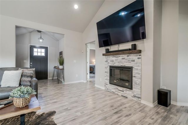 1702 E Rogers Street, El Reno, OK 73036