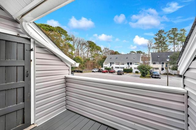 421 Cambridge Cir Apt F5, Murrells Inlet, SC 29576