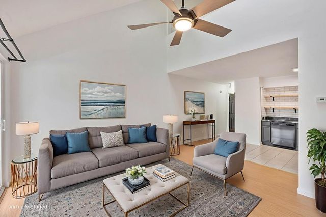 421 Cambridge Cir Apt F5, Murrells Inlet, SC 29576