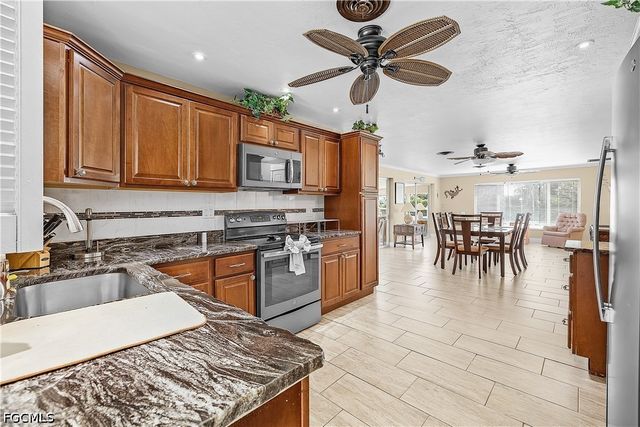 3596 Emerald AVE, St James City, FL 33956
