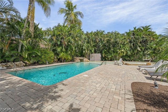 3596 Emerald AVE, St James City, FL 33956