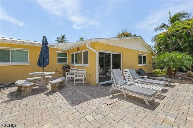 3596 Emerald AVE, St James City, FL 33956