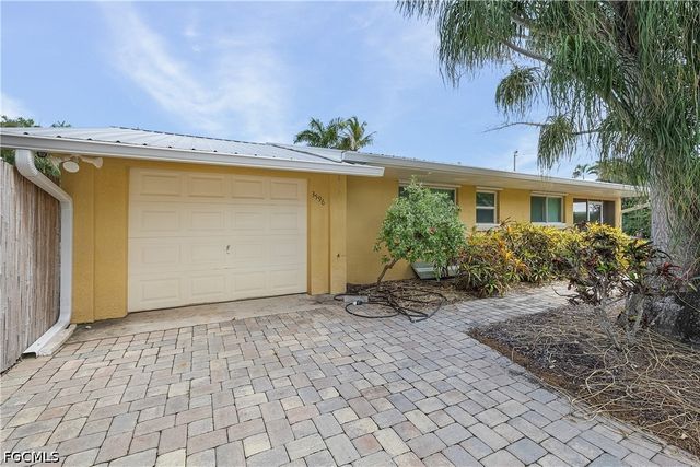 3596 Emerald AVE, St James City, FL 33956