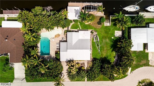 3596 Emerald AVE, St James City, FL 33956