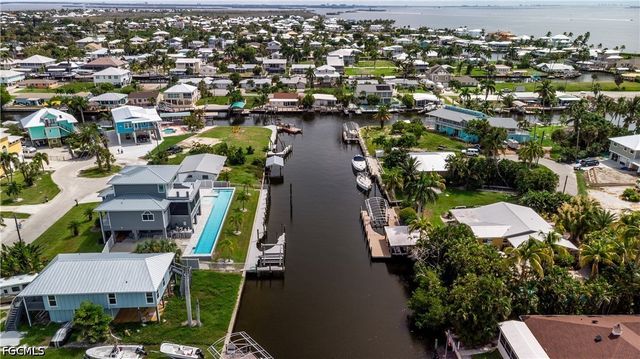 3596 Emerald AVE, St James City, FL 33956