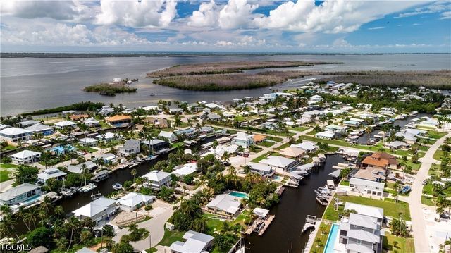 3596 Emerald AVE, St James City, FL 33956
