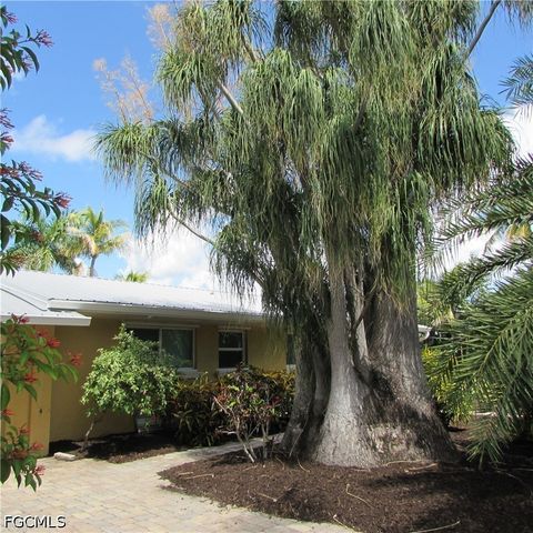 3596 Emerald AVE, St James City, FL 33956