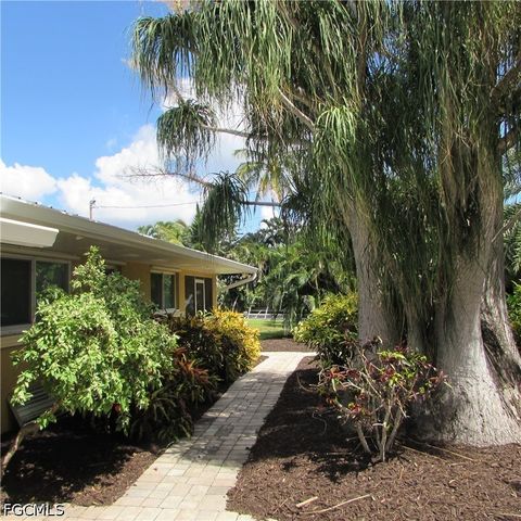 3596 Emerald AVE, St James City, FL 33956