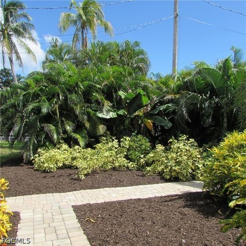 3596 Emerald AVE, St James City, FL 33956