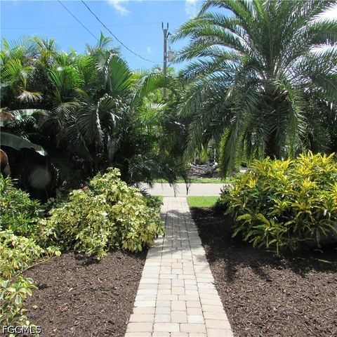 3596 Emerald AVE, St James City, FL 33956