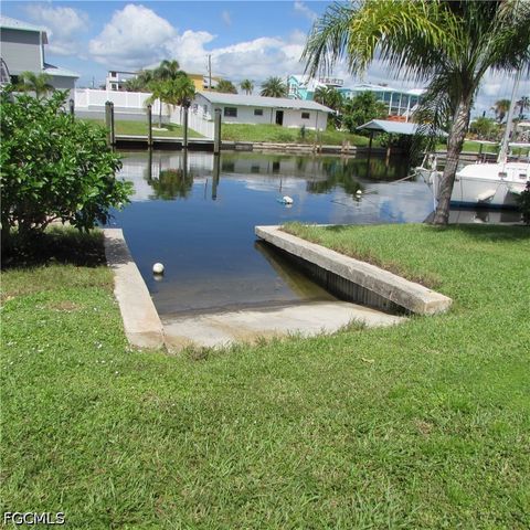 3596 Emerald AVE, St James City, FL 33956